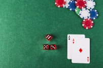 線上真人雙骰子（Craps）投注策略與技巧